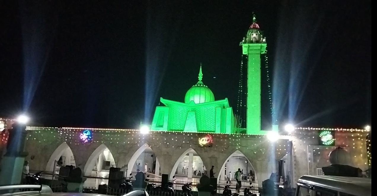 Shab-e-qadra-ki-raunak-2.jpeg