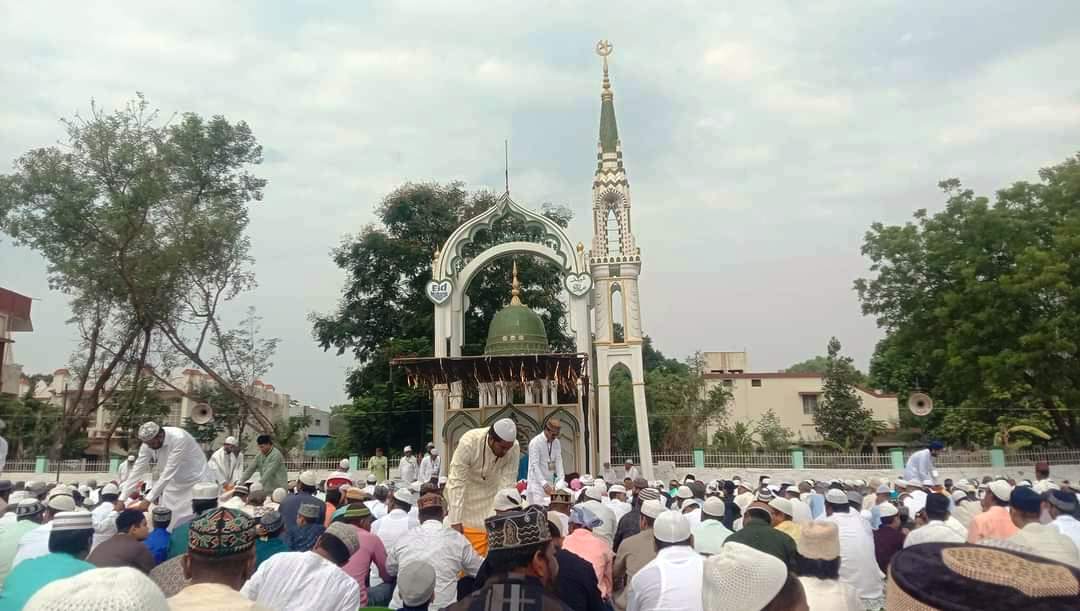 Namaz-E-Eid-Al-Azha-1-1.jpeg