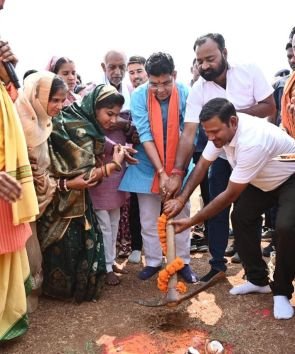 समृद्ध और सुलभ ग्रामीण भारत के लिए मज़बूत आधारभूत संरचना है पुल – मंत्री टंक राम वर्मा….