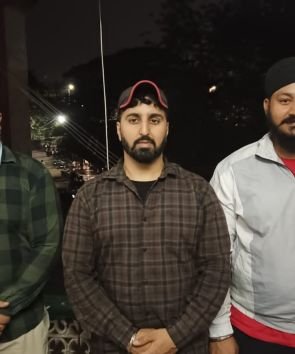 वाहन में&nbsp; पिस्टल लहराकर भय उत्पन्न करने वाले तीन आरोपी गिरफ्तार….