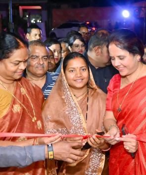 महिलाओं का सशक्तिकरण राज्य सरकार की सर्वोच्च प्राथमिकता – मंत्री श्रीमती लक्ष्मी राजवाड़े…अंतरराष्ट्रीय महिला दिवस पर रायपुर प्रेस क्लब में महिला पत्रकारों का सम्मान, पिंक रूम का उद्घाटन….