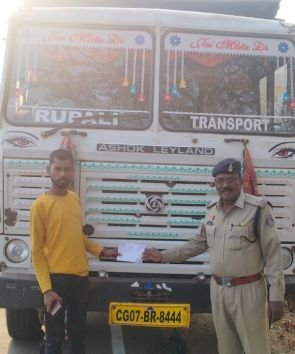 85% अधिक चालानी कार्यवाही, 31% कम सड़क दुर्घटना मृत्यु – यातायात पुलिस दुर्ग की सख्ती का सकारात्मक प्रभाव”