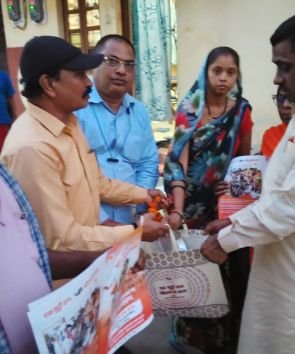 एक मुट्ठी दान प्रभु श्रीराम के नाम: रामनवमी पर बनेगा महाभोग, घर-घर से जुटाया जा रहा चावल