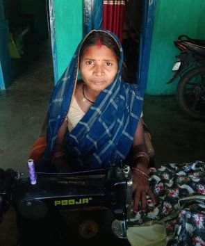 महतारी वंदन योजना बनी महिला सशक्तिकरण की मजबूत आधारशिला, श्रीमती ग्रीसलता साहू ने सिलाई कार्य से बढ़ाया आत्मनिर्भरता की ओर कदम….