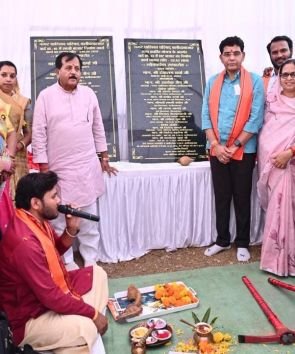 बलौदाबाजार को मिली विकास की नई सौगात : राजस्व मंत्री टंक राम वर्मा ने 32 लाख रुपए से बने हाट बाजार का का किया लोकार्पण…..