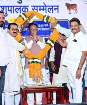 उरकुरा में बनेगा मल्टी स्पोर्ट्स कॉम्प्लेक्स, उप मुख्यमंत्री अरुण साव ने 5 करोड़ देने की घोषणा की….