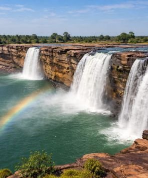 बस्तर पर्यटन ने भरी नई उड़ान, वर्षों से लंबित योजनाओं को मिली गति, प्राकृतिक धरोहरों पर बढ़ीं सुविधाएँ, रोजगार और स्थानीय अर्थव्यवस्था को मिला नया संबल….